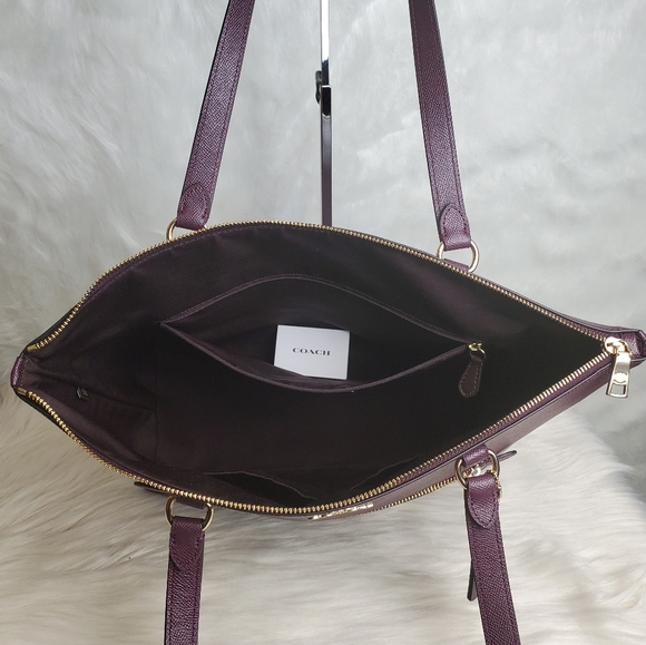 COACH CROSSGRAIN LEATHER GALLERY TOTE - Picture 4 of 6